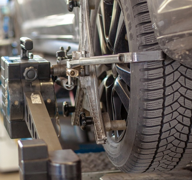 5 распространенных проблем с регулировкой углов установки колес